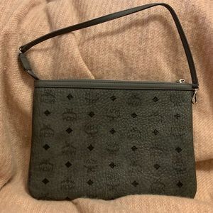 MCM Liz Pouch in Phantom Grey (Gray)